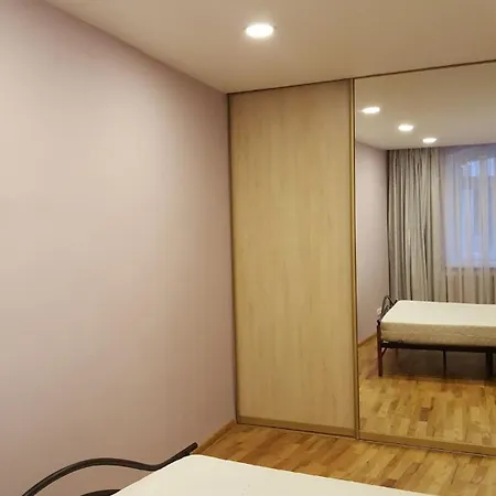 2 Bedroom Old Town With Parking Apartment