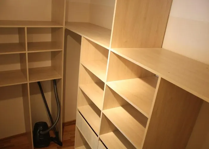 2 Bedroom Old Town With Parking アパート