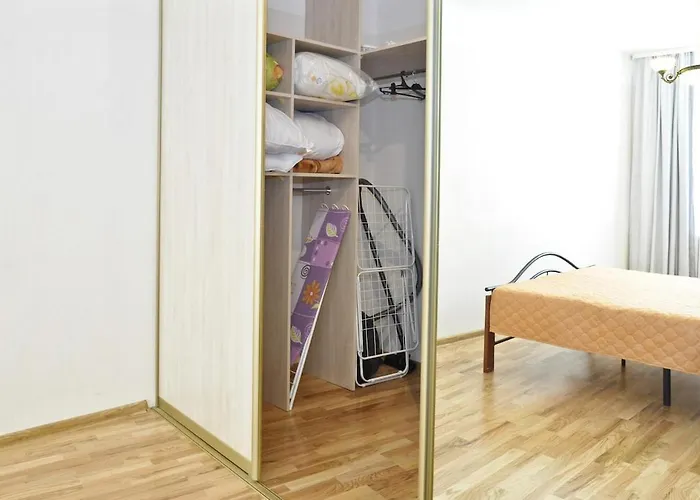 2 Bedroom Old Town With Parking *