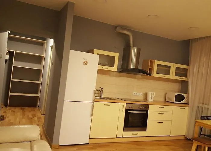 2 Bedroom Old Town With Parking アパート