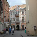 Apartamento 2 Bedroom Old Town With Parking Vilnius