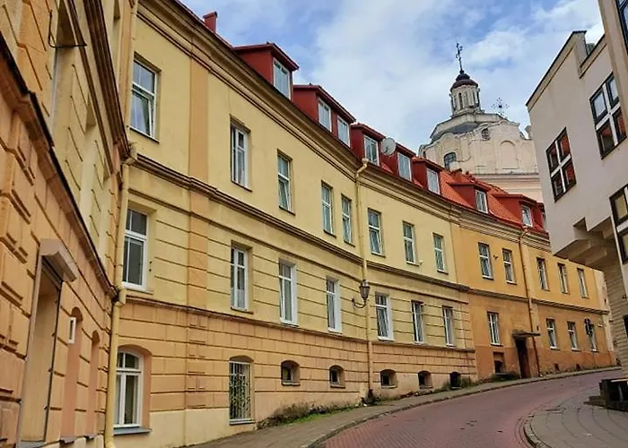 Apartment 2 Bedroom Old Town With Parking